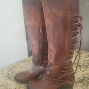 COAL size 8 Freebirds